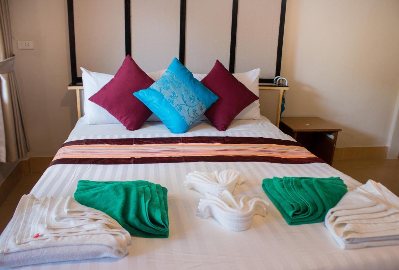 Phi Phi Nice Beach Resort Экстерьер фото