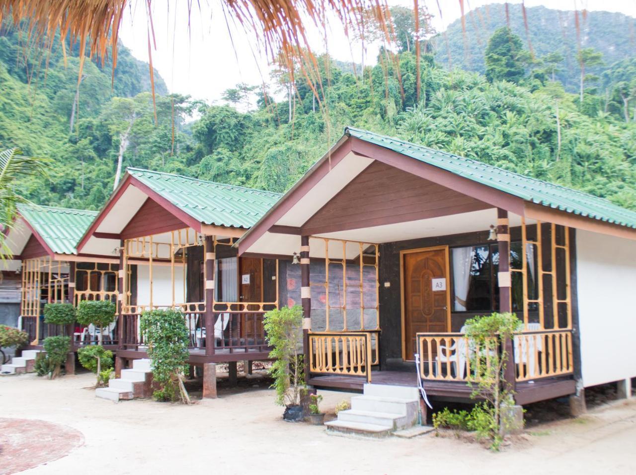 Phi Phi Nice Beach Resort Экстерьер фото