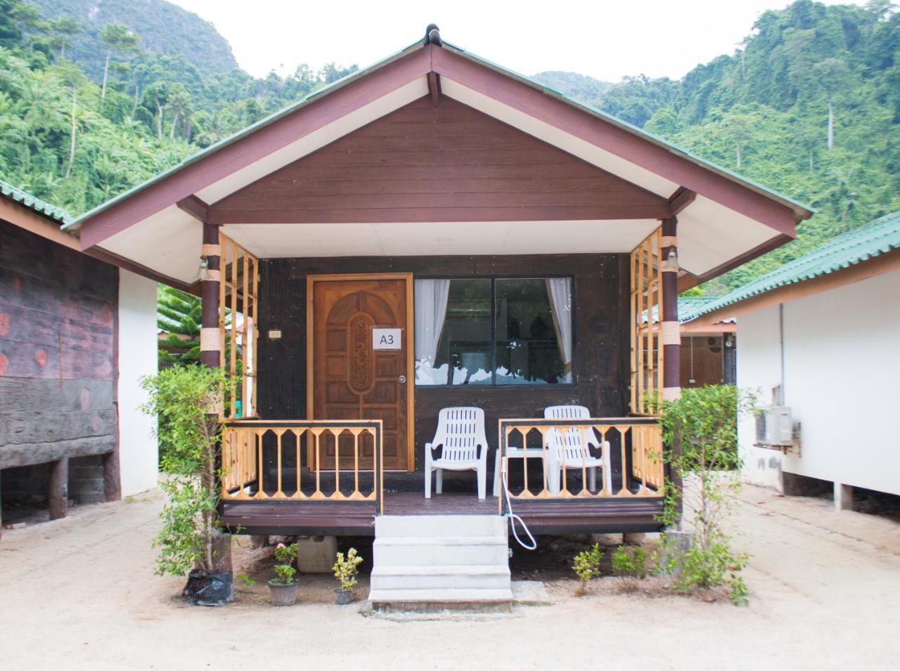 Phi Phi Nice Beach Resort Экстерьер фото